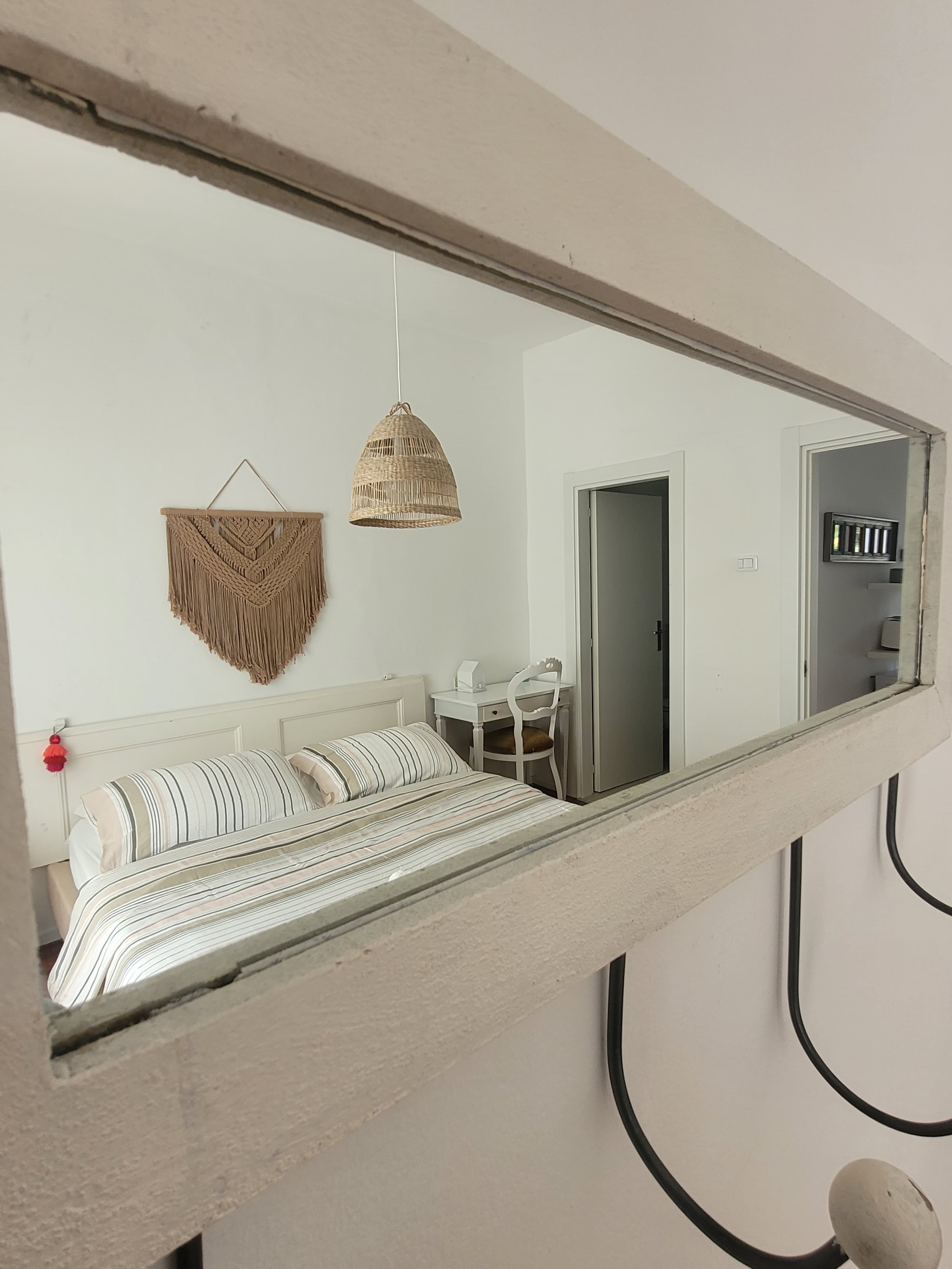 Ora room detail four